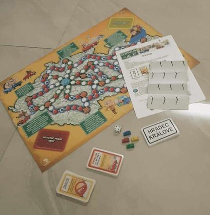 Rodinná společenská hra doprava,