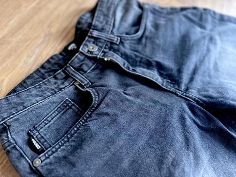 Šortky zn. cropp baggy, 30