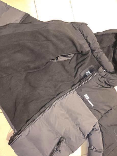 Zimná bunda veľ 140, c&a,140