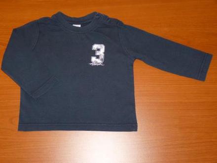 Tmavomodré tričko, reserved,74