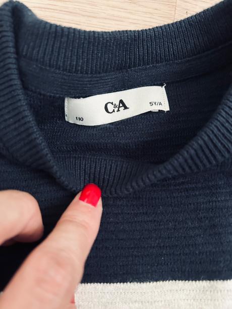 Krásny svetrík, c&a,110