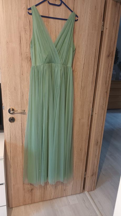 Spoločenské saty vymena nie, l