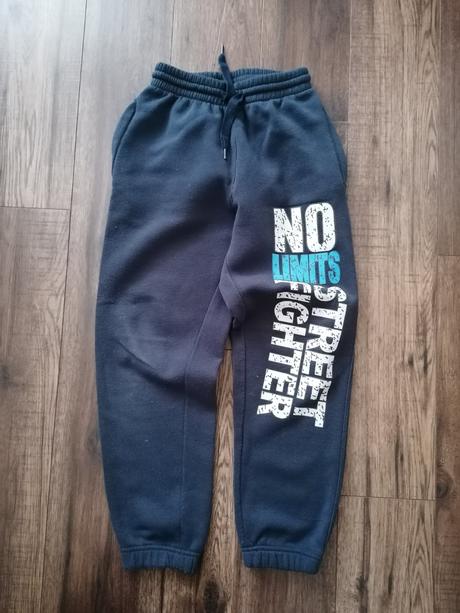 Chlapčenské nohavice, 146