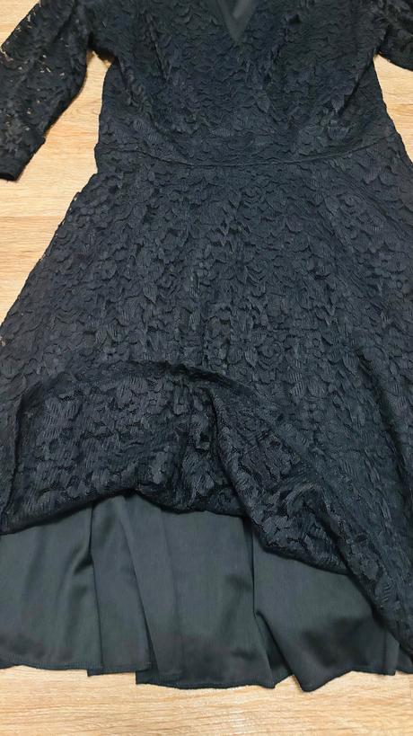 Spoločenské šaty, 38