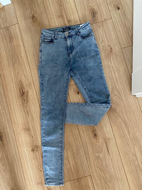 Rifle s vysokým pásom, 36