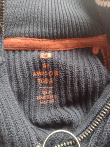 Sveter / pulóver, 146