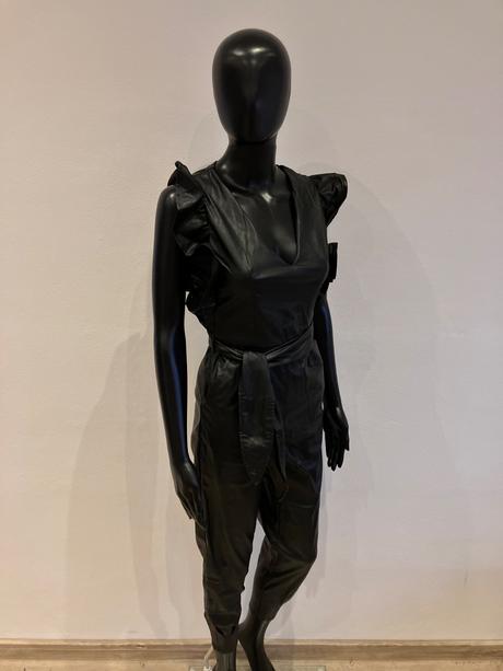 Dámsky kožený overal s volánmi bershka (24), bershka,xs