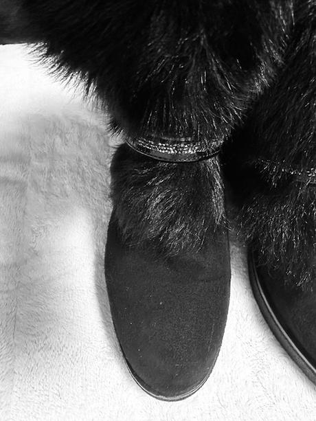 Kotníkové čižmičky na platforme zn. unisa, 40