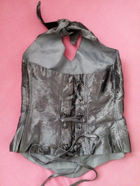 Spoločenské šaty, 36