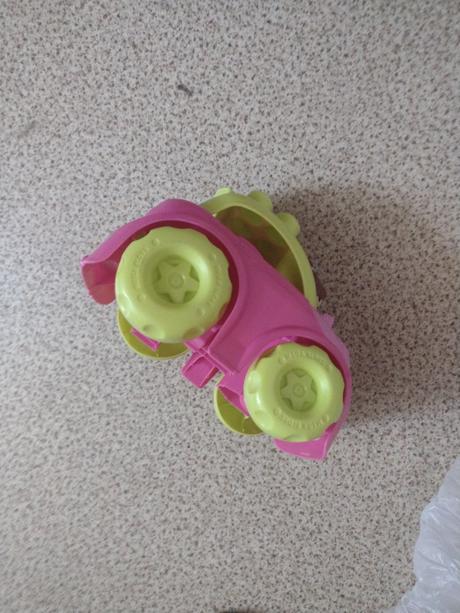 Auticko mega blocks s figurkou babiky,