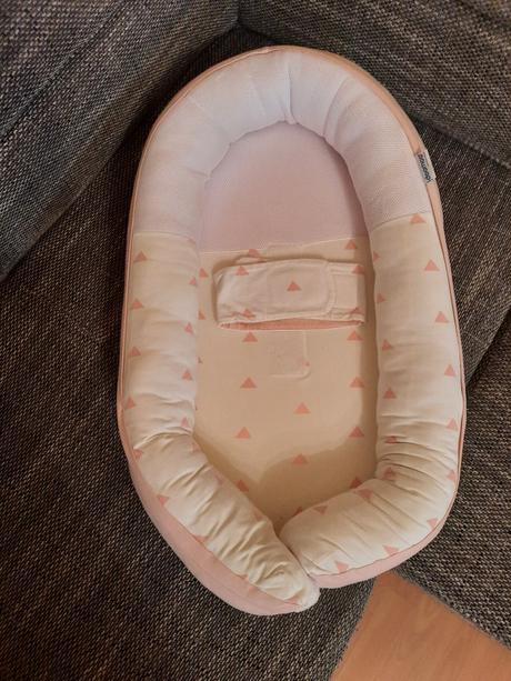 Hniezdo, šírka (cm): 30,dĺžka (cm): 80