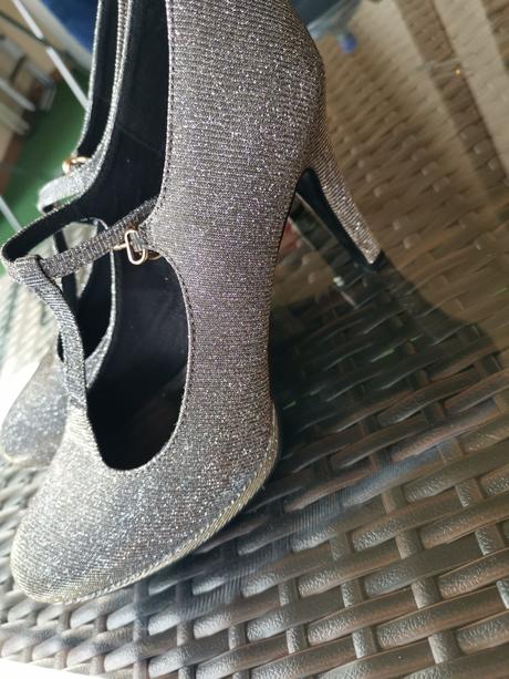 Elegantne lodicky, 40