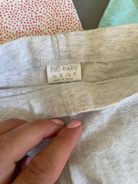 Mix oblečenia, 68–80