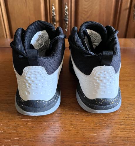 Športová basketbalová obuv tarmak kipsta, 33