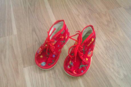 Červené papučky, 18