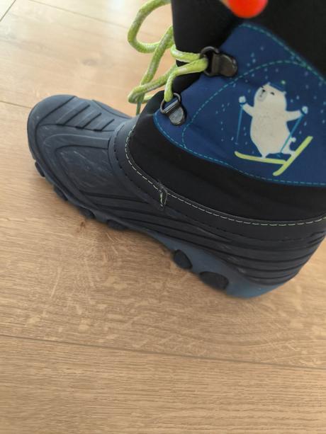 Snehulo-gumáky, lupilu,30