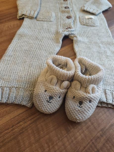 Pletený overal s papučkami, 68