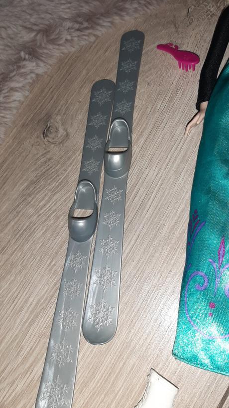Mattel 2014 disney frozen ice skating elsa articul,