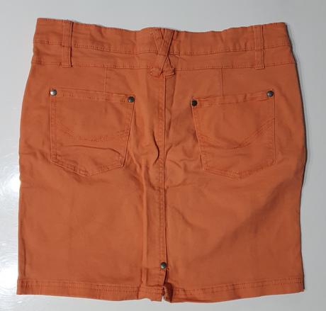 Elastická sukňa, takko,34