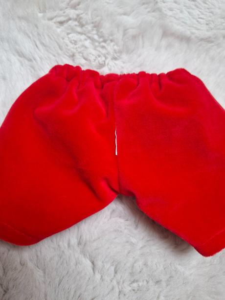 Červený set pre babiku, 