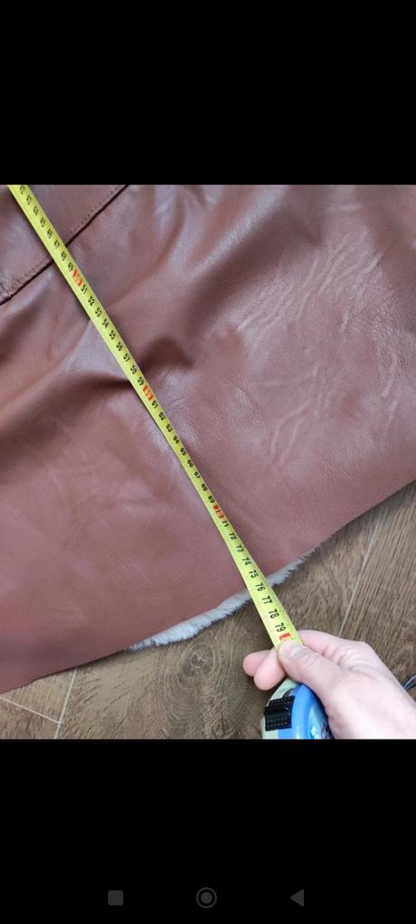 Dámska koženkova sukňa, 