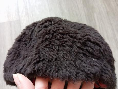 Stará tmavohnedá baranica čiapka, 