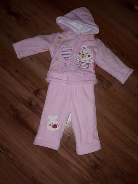 Súprava pre dievčatko, 68