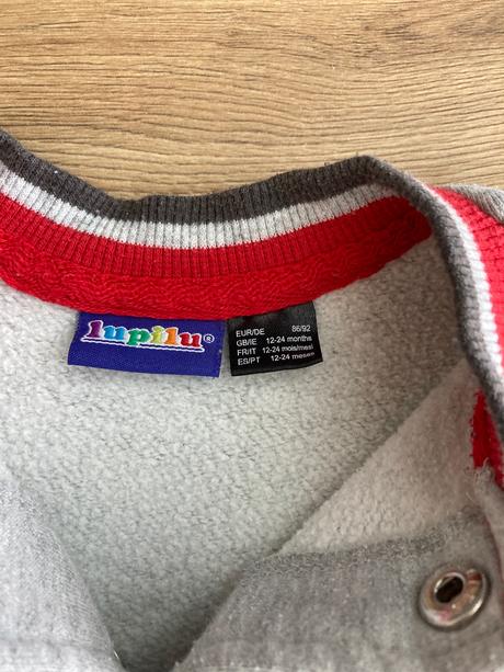 Super mikinka na cvoky, lupilu,86