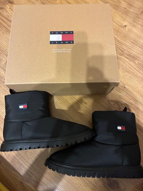 Snehule hilfiger, tommy hilfiger,36