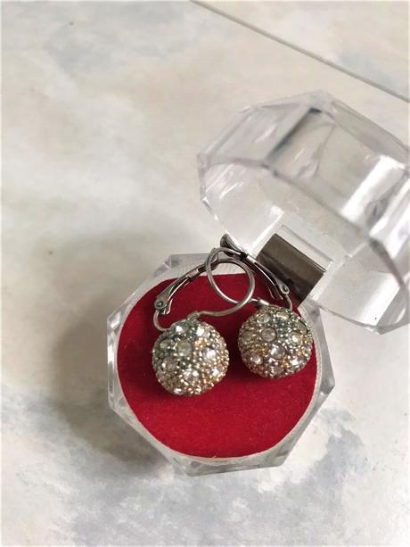 Luxusné náušnice, 