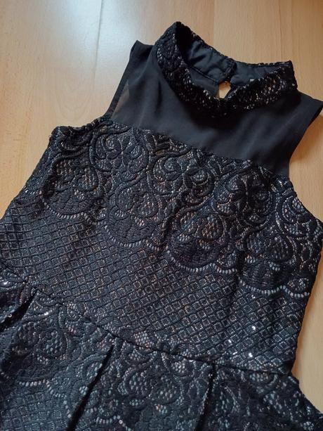 Nádherné čipkované šaty, river island,116