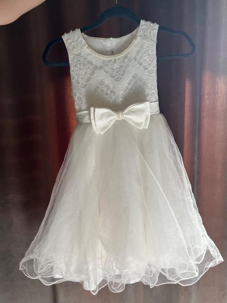 Slávnostne šaty, 140