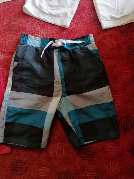 Kratasy chlapec 8/10 rokov, dognose,140