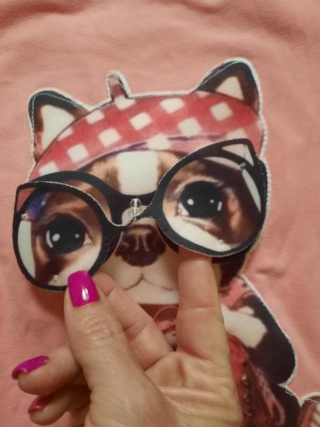 Dievčenské tričko, 122