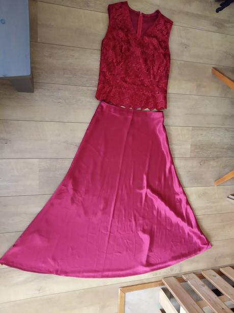 Spoločenské šaty, 40