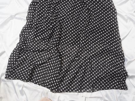 Kvalitné letné šaty, 44