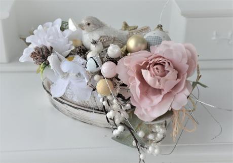 Jemný vianočný aranž s vtáčikom,