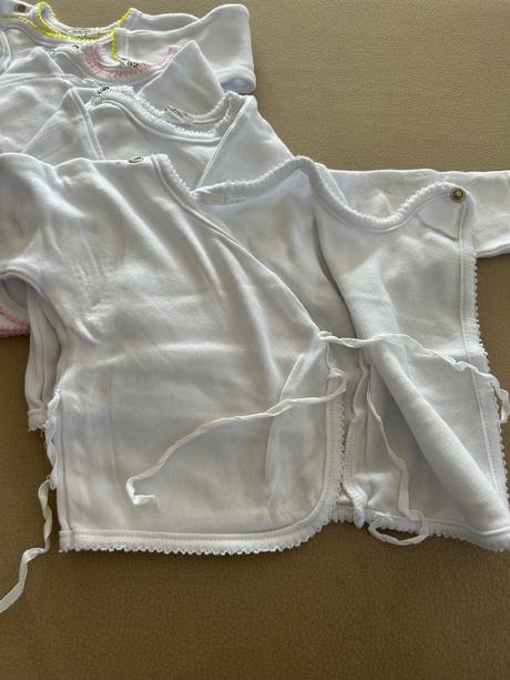 Novorodenecke kosielky, 56