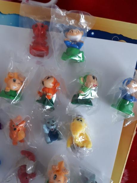 Kinder hracky,figurky, 