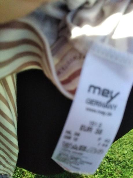 Značkové tricko, s