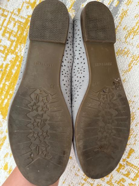 Mokradíny, jennifer&jennifer,39