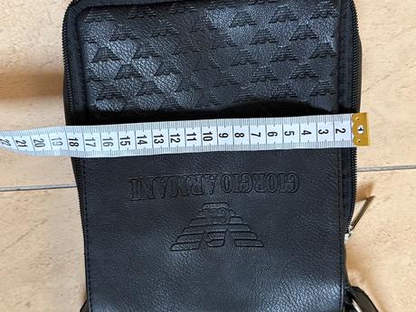 Tasticka kabelka aj, armani