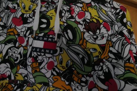 Tommy hilfiger looney tunes stylova mikina m/l, tommy hilfiger,m
