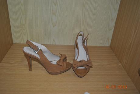 Pohodlne lodicky, asylum,37