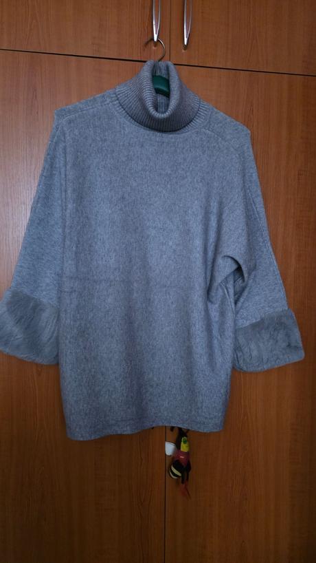 Rolačik jemny s 3/4 rukavom a kozusinkou, benetton