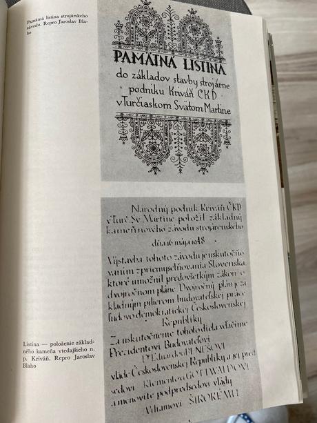 Stará kniha z minulosti a prítomnosti turca martin,