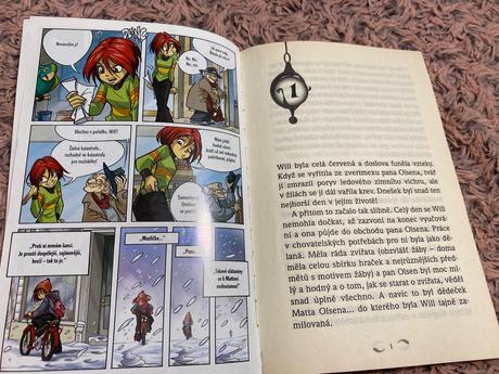 Witch s minikomixom vo vnútri knižky,