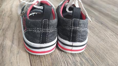 Topanky č. 32, kangaroos,32