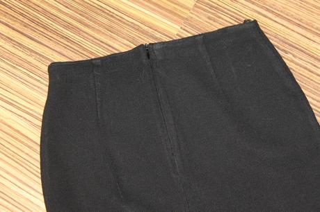Puzdrová sukňa massimo dutti v. 36, 36