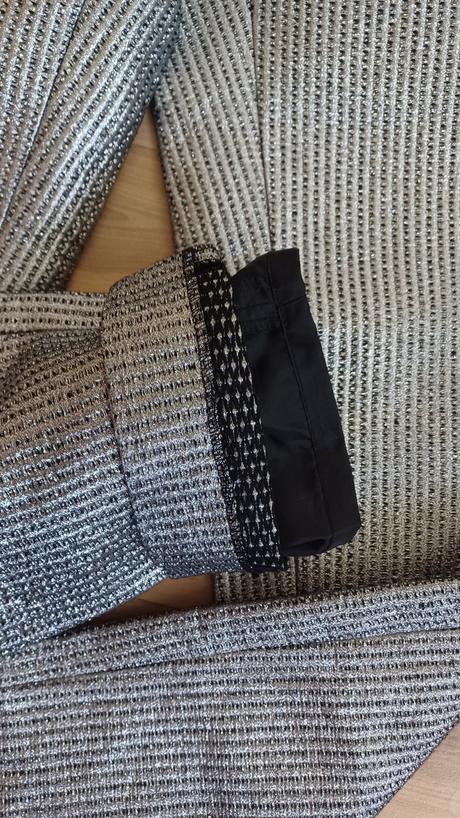 Zaujímavé strieborné nohavice s vreckami, h&m,38